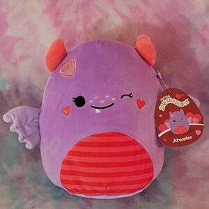 NWT 8in Winking Monster- Atwater 💜